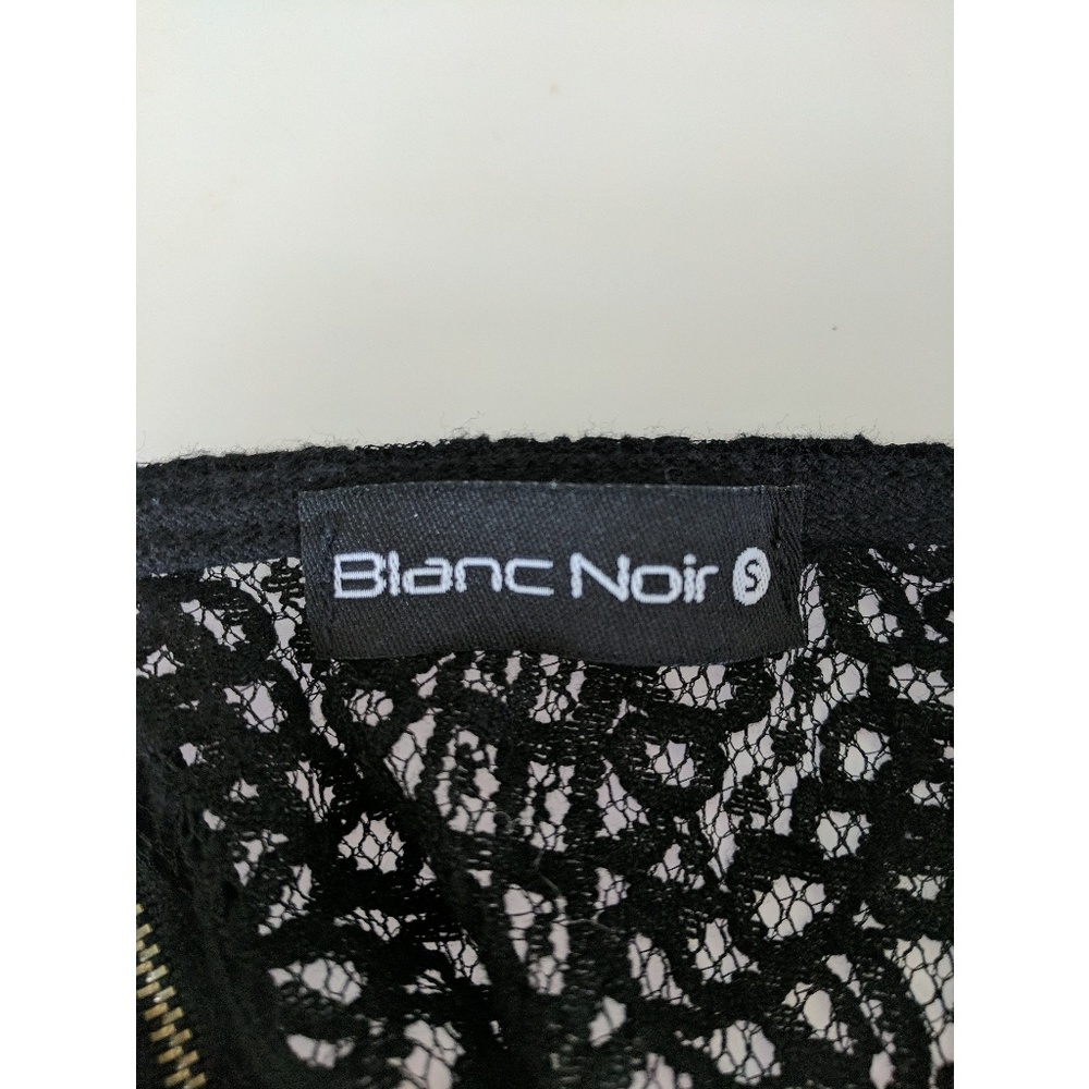 ❗ Last Chance ❗ Blanc Noir Lace / Crochet Crop Top - Picture 4 of 4